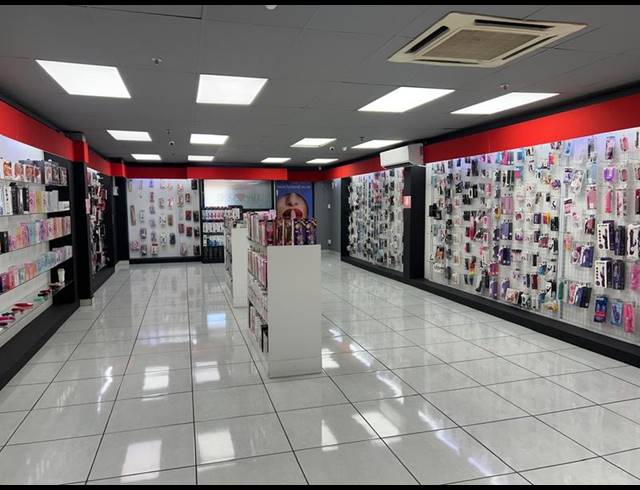 RETAIL PROPERTY TO RENT IN RAISETHORPE